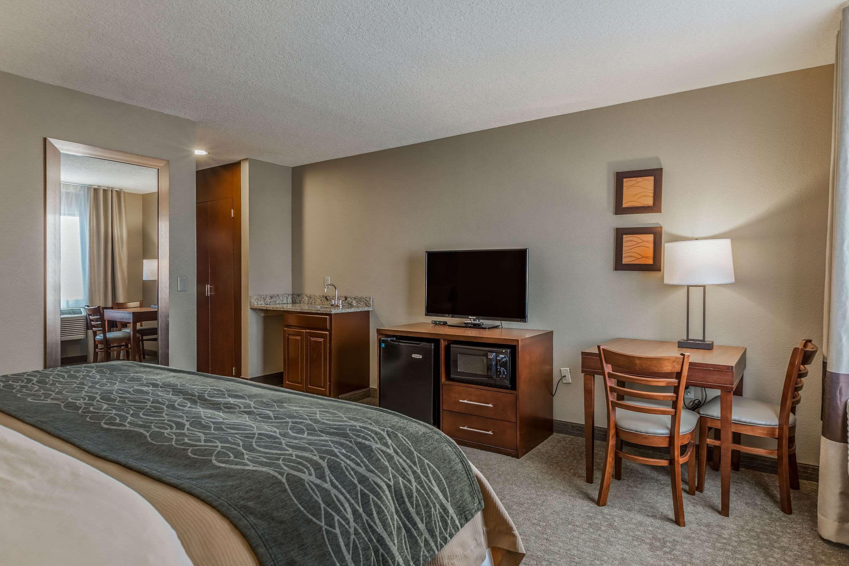 Comfort Inn Sault Ste. Marie Buitenkant foto