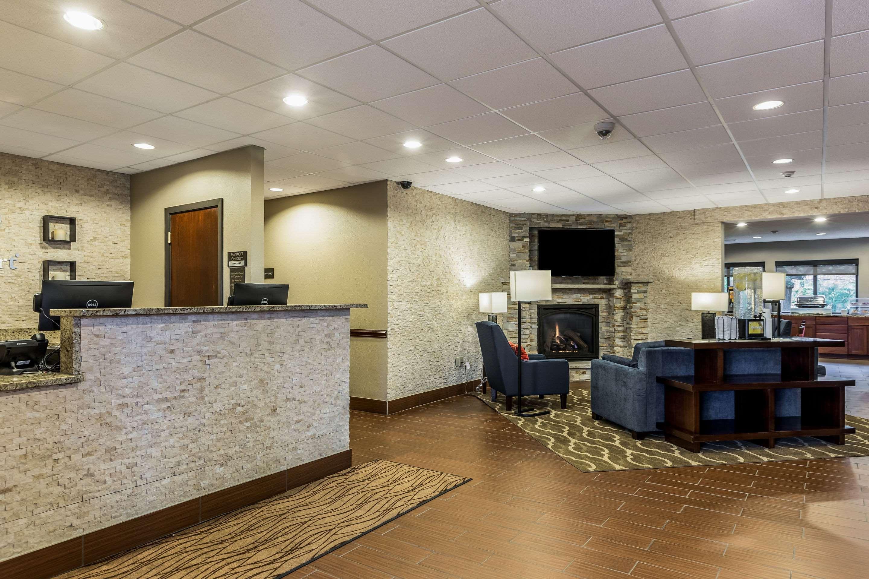 Comfort Inn Sault Ste. Marie Buitenkant foto