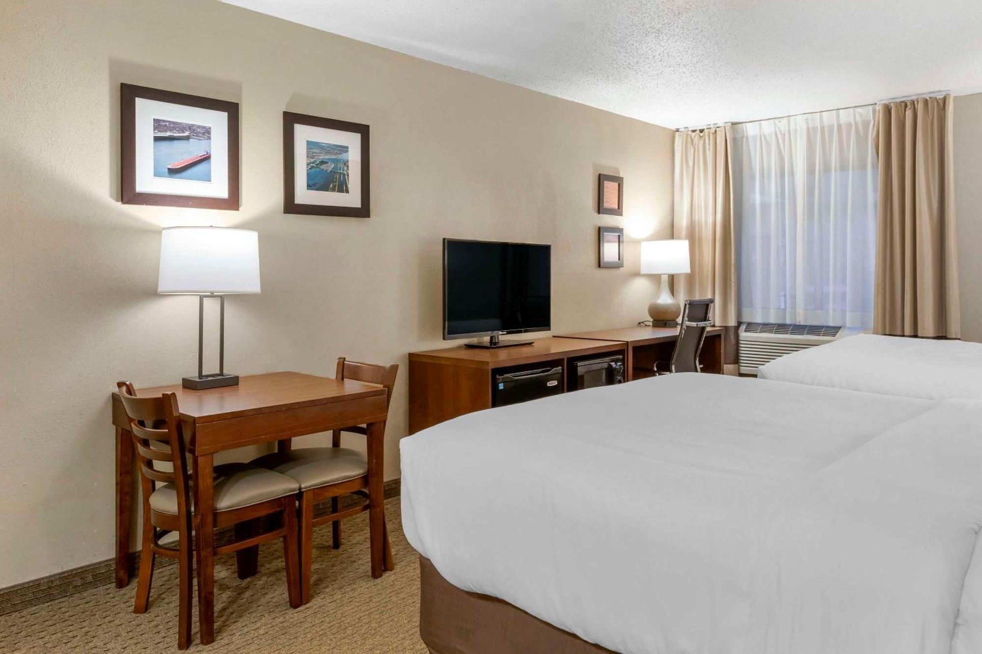 Comfort Inn Sault Ste. Marie Buitenkant foto